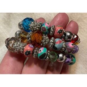 Premier Designs Beautiful Crystal/Glass Beaded Wrap Memory Wire Bracelet
